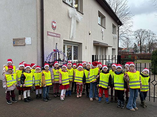 Gr.IV Wyjście do ZSMI na film pod tytułem "Mikolajkowa bajka"