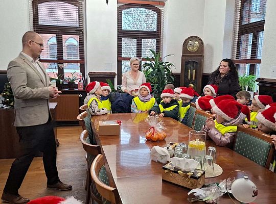 Gr.III Świateczna wizyta u Burmistrza oraz spacer po Lęborku