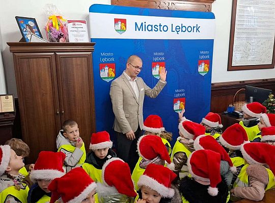 Gr.III Świateczna wizyta u Burmistrza oraz spacer po Lęborku