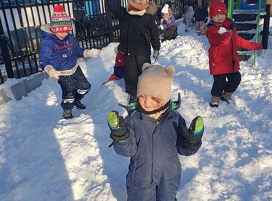 Gr. II Zabawy na śniegu