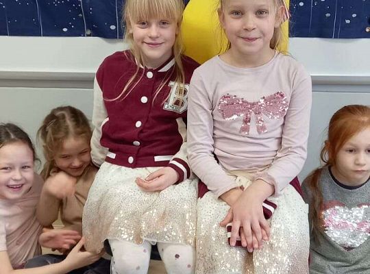 Gr.IV Urodziny Zosi i Zuzi