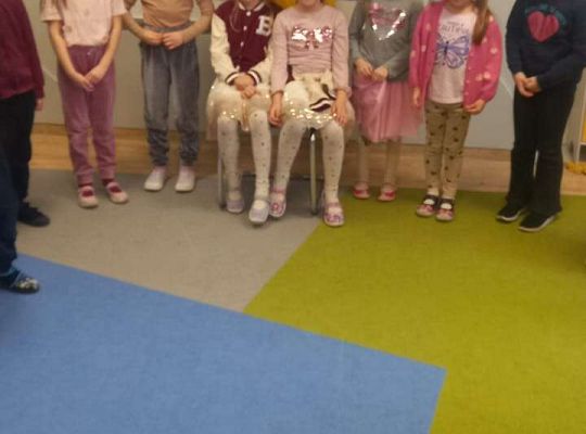 Gr.IV Urodziny Zosi i Zuzi