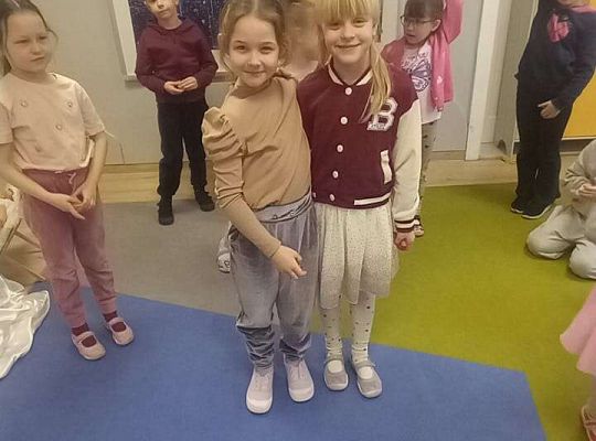 Gr.IV Urodziny Zosi i Zuzi