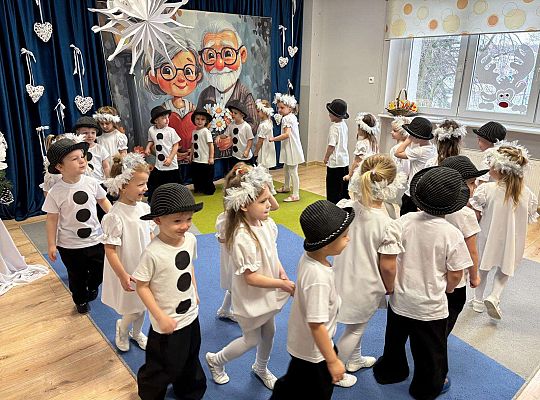 Gr. II  Dzień Babci i Dziadka