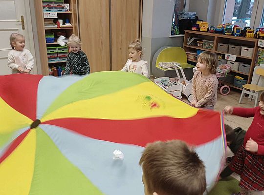 Gr. I Zabawy i eksperymenty ze śniegiem