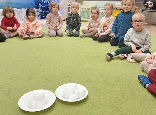 Gr. I Zabawy i eksperymenty ze śniegiem