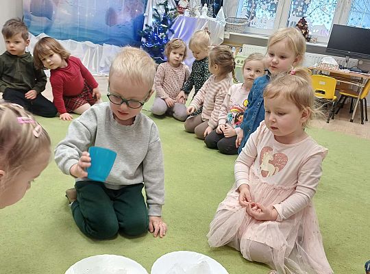 Gr. I Zabawy i eksperymenty ze śniegiem
