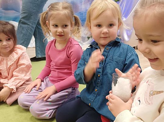 Gr. I Zabawy i eksperymenty ze śniegiem