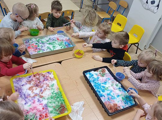 Gr. I Zabawy i eksperymenty ze śniegiem