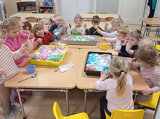Gr. I Zabawy i eksperymenty ze śniegiem