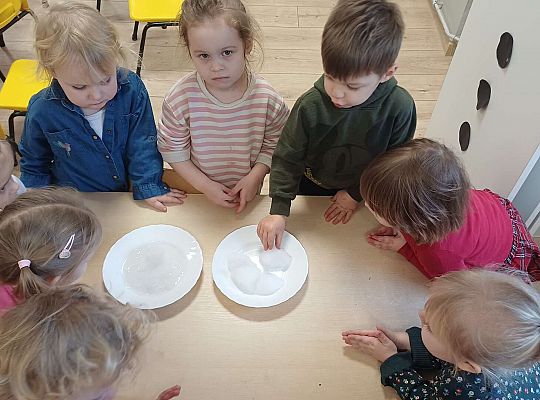 Gr. I Zabawy i eksperymenty ze śniegiem
