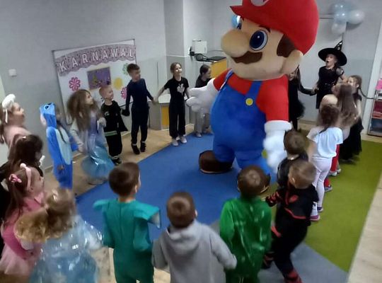 Gr.III i IV Bal Karnawałowy