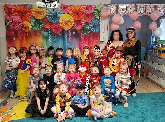 Gr.III i IV Bal Karnawałowy