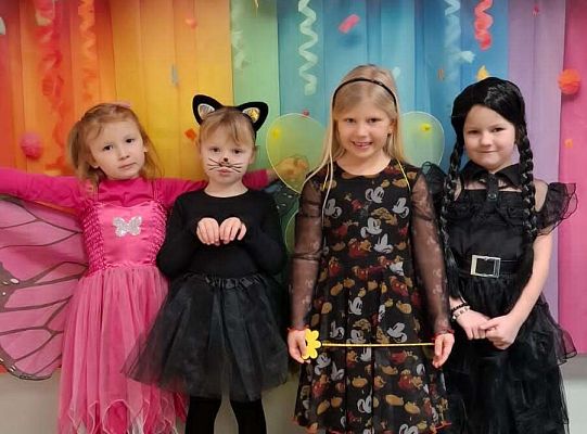 Gr.III i IV Bal Karnawałowy