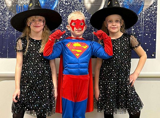 Gr.III i IV Bal Karnawałowy