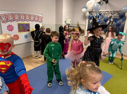 Gr.III i IV Bal Karnawałowy