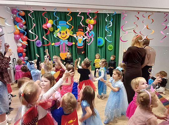 Gr. I  i II Bal Karnawałowy