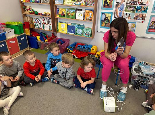 Gr. II Spotkanie z pielęgniarką- mama Ilonki
