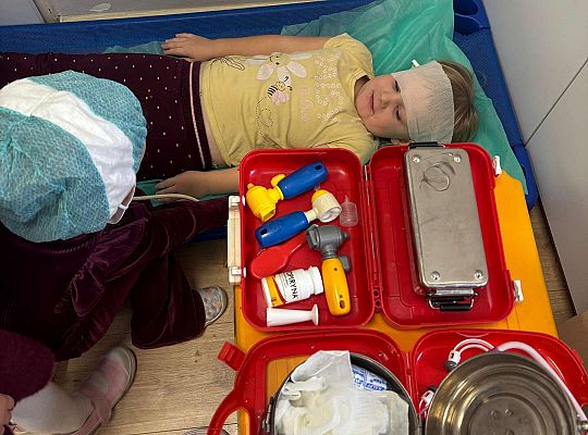 Gr. II  Zabawy w kąciku lekarskim