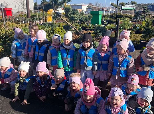 Gr. I Wyjście do Centrum ogrodniczego NIWIA oraz sadzenie kwiatów