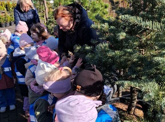 Gr. I Wyjście do Centrum ogrodniczego NIWIA oraz sadzenie kwiatów