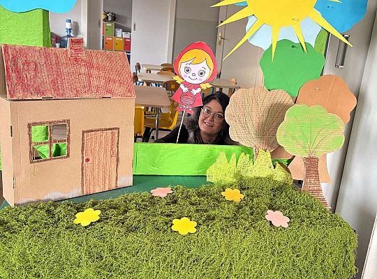 Gr. I I II Teatrzyk "Czerwony Kapturek "