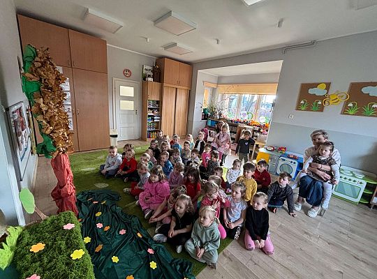 Gr. I I II Teatrzyk "Czerwony Kapturek "