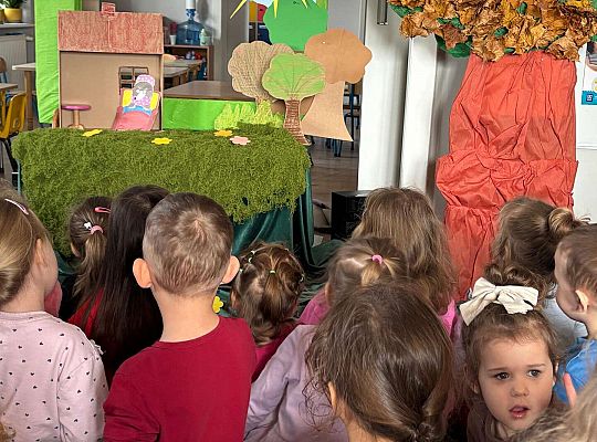 Gr. I I II Teatrzyk "Czerwony Kapturek "