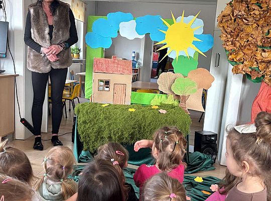 Gr. I I II Teatrzyk "Czerwony Kapturek "