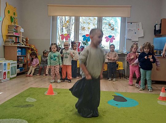 Gr. I W zdrowym ciele zdrowy duch, wie to każdy mały zuch. - Projekt edukacyjny