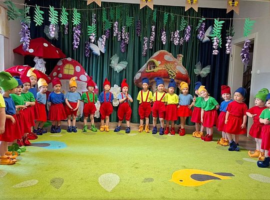 Gr. I "W krainie krasnoludów " - zakończenie roku