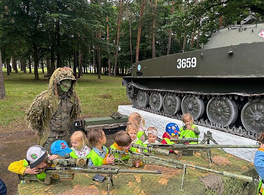 Gr. II Wycieczka do Jednostki wojskowej