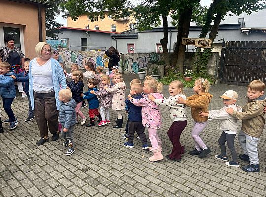 " Dzień Przedszkolaka - radość zabawa, niech trwa sportowa dziś olimpiada"