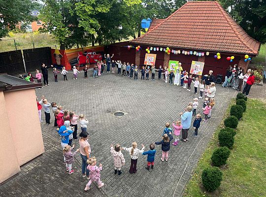 " Dzień Przedszkolaka - radość zabawa, niech trwa sportowa dziś olimpiada"