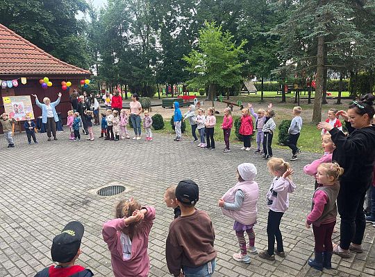 " Dzień Przedszkolaka - radość zabawa, niech trwa sportowa dziś olimpiada"