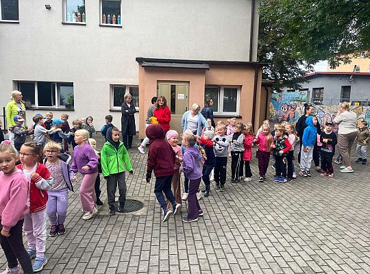 " Dzień Przedszkolaka - radość zabawa, niech trwa sportowa dziś olimpiada"