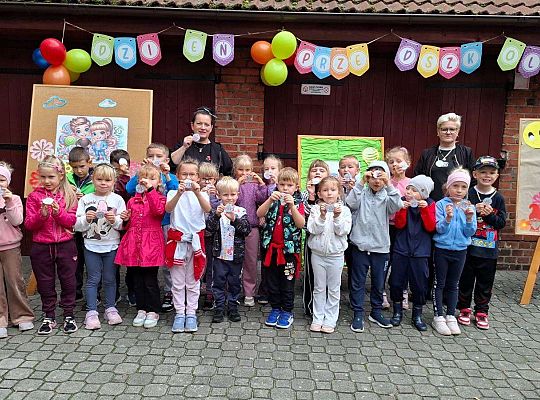 " Dzień Przedszkolaka - radość zabawa, niech trwa sportowa dziś olimpiada"