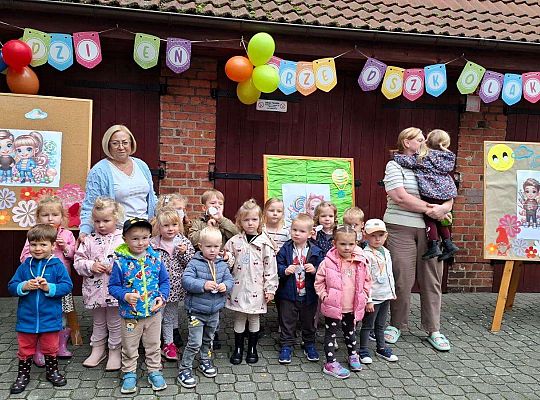 " Dzień Przedszkolaka - radość zabawa, niech trwa sportowa dziś olimpiada"