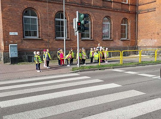 Gr.IV Ruch uliczny- światła, znaki