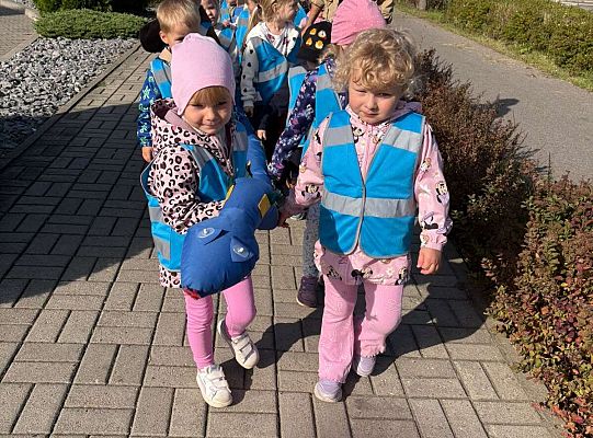 Gr. I Pierwszy spacer. Skrzyżowanie i przejście dla pieszych