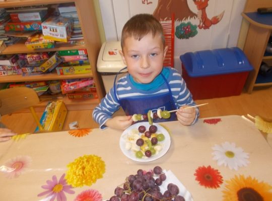 Owocowe szaszłyki gr iv