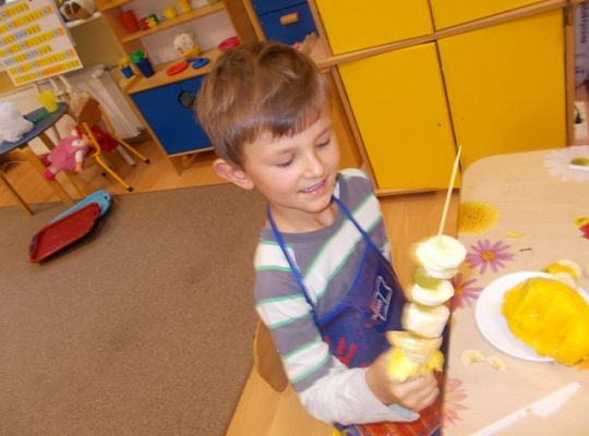 Owocowe szaszłyki gr iv