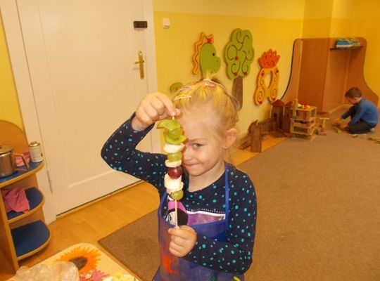 Owocowe szaszłyki gr iv