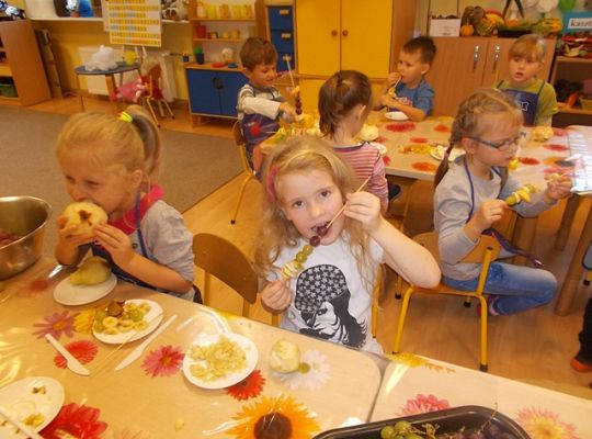 Owocowe szaszłyki gr iv