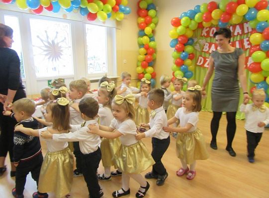 Maluchy dzien babci cz2