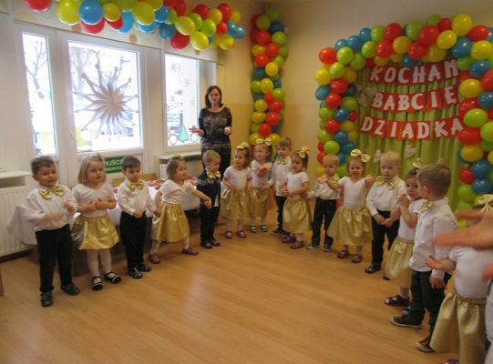 Maluchy dzien babci cz2