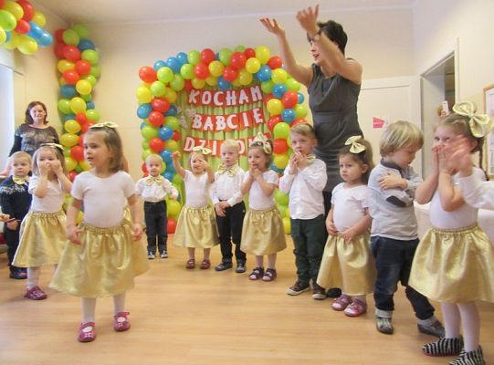 Maluchy dzien babci cz2