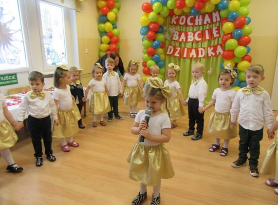 Maluchy dzien babci cz2