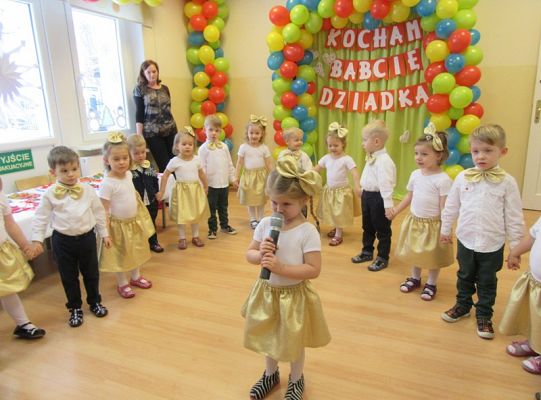 Maluchy dzien babci cz2