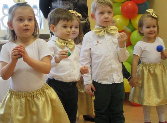 Maluchy dzien babci cz2